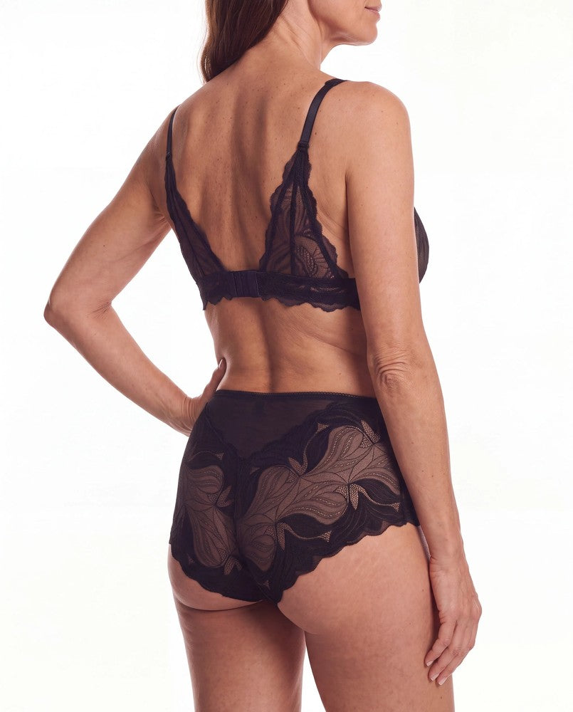 Culotte en dentelle noire vue de dos, dentelle extensible