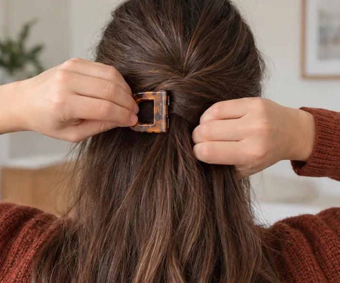 Pince à cheveux aimantée