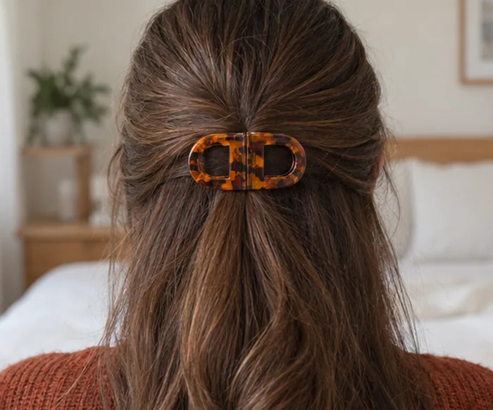 Pince à cheveux aimantée